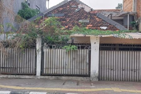 Jual Rumah Tua di Menteng (Jalan Raya), Jakarta Pusat