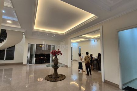 Jual Rumah Mewah Baru ada Kolam Renang, Sangat Privacy, High Quality di Pondok Indah, Jakarta Selatan