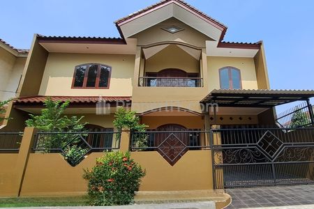 Disewakan Rumah 2 Lantai Dalam Komplek Cinere, Depok