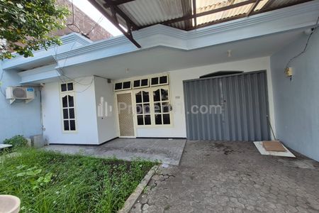 Jual Rumah Simpang Darmo Permai Selatan Surabaya