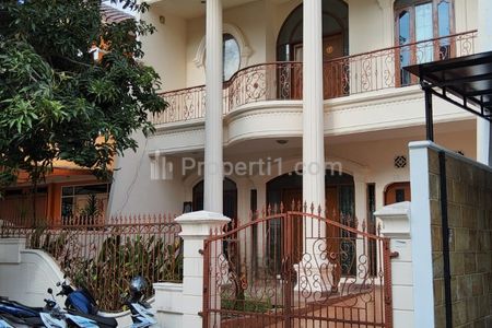 Jual Rumah Villa Gading Indah Kelapa Gading, Jakarta Utara - Hadap Barat, Jalan Lebar