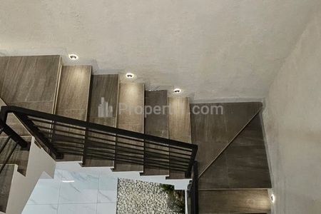 Jual Rumah Baru Imperial Gading Kelapa Gading, Jakarta Utara - Hadap Selatan, Murah, Nego Sampai Jadi