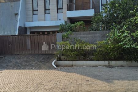 Jual Rumah Villa Permata Gading Kelapa Gading, Jakarta Utara - Hadap Timur, Jalan Sangat Lebar