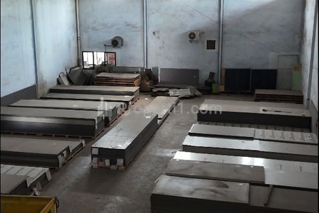 Dijual 2 Gudang di Bawah NJOP LT 585 m2 & 477 m2 di Jurumudi, Tangerang, Banten Murah