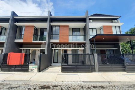 Jual Rumah Dekat Ubaya Tenggilis di Perumahan Panjang Jiwo Permai Surabaya