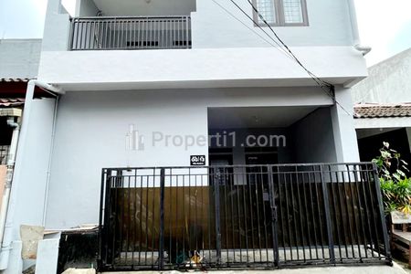 Dijual Rumah Minimalis 2 Lantai, Semi Furnished, Siap Huni dalam Cluster di Perumahan Villa Mutiara, Sawah Baru, Ciputat, Tangerang Selatan