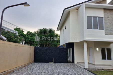 Jual Rumah Siap Huni di Andara, Pangkalan Jati, Depok - Luas Tanah 178m2, 3 Kamar Tidur
