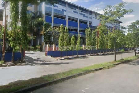 Jual Gedung Sekolah Internasional di Arteri Kelapa Gading Jakarta Utara, Harga di Bawah NJOP, Murah, Nego