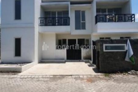 Jual Rumah 2 Lantai di Decasa Residence, Surabaya Barat