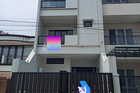 Dijual Rumah Siap Huni Minimalis di Pelepah Hijau Jakarta Utara