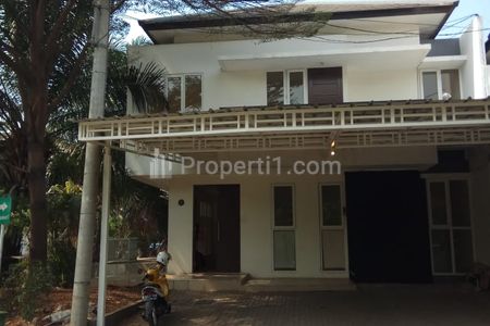 Dijual Rumah Tinggal 2 Lantai Dekat Sekolah Tzu Chi, Jakarta Barat