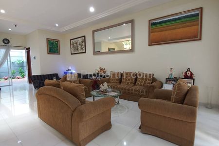 Dijual Rumah Mewah Terawat Full Furnished di Pondok Hijau Bandung Utara 