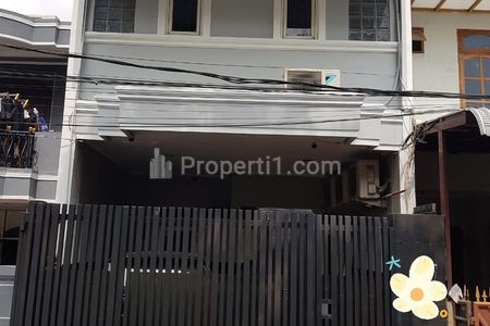 Dijual Rumah Secondary Siap Huni di Pondok Kelapa Dalam Komplek Jakarta Timur