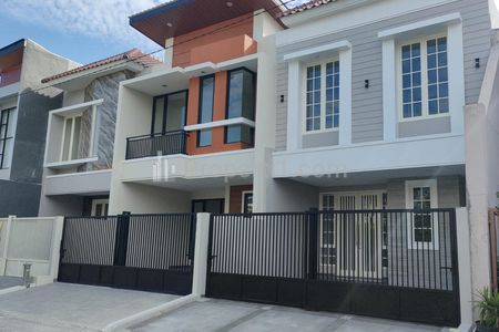 Dijual Rumah Pantai Mentari Surabaya, Cluster Terbaik One Gate System dengan Penjagaan Keamanan 24 Jam