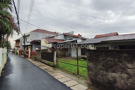 Dijual Rumah Tua Utan Kayu Utara Jakarta Timur 19,25mx42m (Luas Tanah 809m2), Nego
