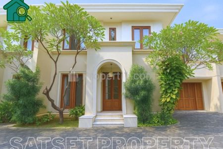 Disewakan Compound House di Area Kemang Jakarta Selatan SSP209