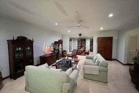 Dijual Murah Rumah Jati Padang Raya, Pasar Minggu, Jakarta Selatan 2047m2, Hadap Jalan Raya, Area Komersial