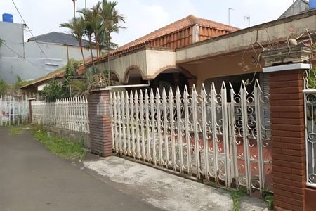 Jual Rumah Murah di Layur Rawamangun, Hadap Timur, Nego Sampai Jadi