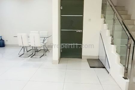 Jual Rumah Minimalis Bagus di Kelapa Gading BCS, Jalan Lebar, Hadap Selatan