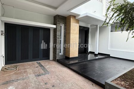 Disewakan Rumah Ukuran 8x35m di Pantai Indah Kapuk Jakarta Utara