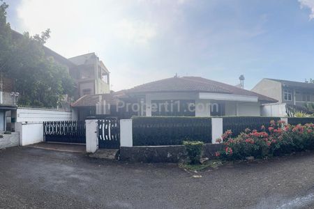 Dijual Rumah Luas Strategis Harga di Bawah Pasaran Daerah Tubagus Ismail Dago Bandung