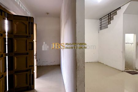 Dijual Rumah 2,5 Tingkat Kondisi Siap Huni Jalan Nangka/Jl. Adam Malik Medan