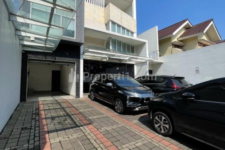 Dijual Gedung Office 3 Lantai Furnish di BSD City, Tangerang Selatan