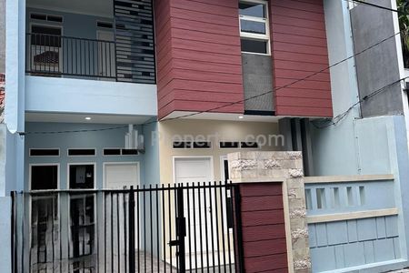 Jual Rumah Bagus Model Minimalis Modern di di Kayu Putih, Jakarta Timur