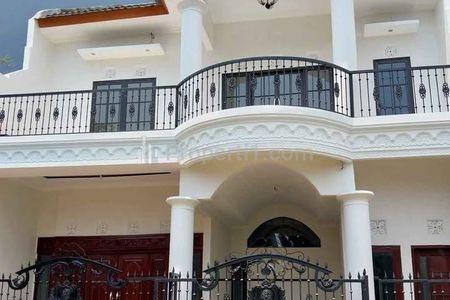 Dijual Rumah 2 Lantai Siap Huni di Buring Kedungkandang Malang