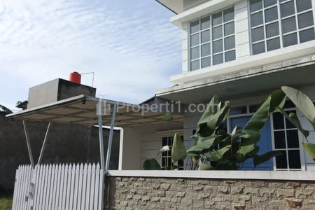 Dijual Cepat & Murah Rumah American Classic di Cihanjuang Bandung Barat
