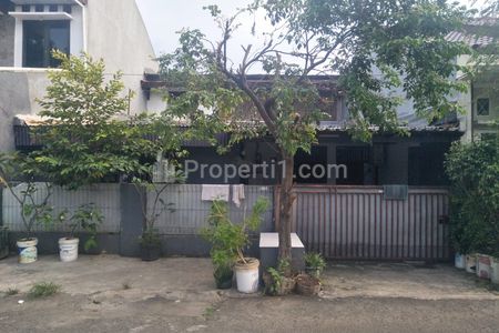 Dijual Rumah Second Strategis di Perumnas Depok 1