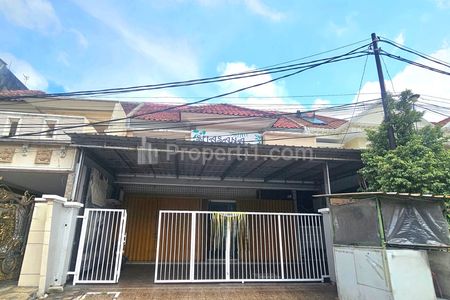 Disewakan Rumah Cocok untuk Tempat Usaha / Cafe Kantor di Bulevar Hijau Bekasi