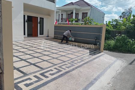 Terdekat ke Griya Arcamanik Rumah Luas Kamar Banyak harga MURAH di Arcamanik Antapani Bandung Dijual