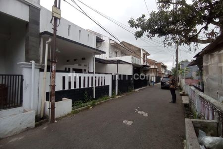 Dijual Rumah di Jalan Utama Ciganitri Bandung