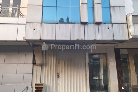 Dijual Ruko 3 Lantai di Tebet Raya, Jakarta Selatan - Lokasi Strategis, Cocok untuk Investasi yang Menguntungkan