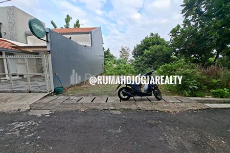 Jual Tanah Strategis Lingkungan Kost Eksklusif di Kragilan Jl. Magelang km 3 Yogyakarta Dekat SKE, JCM