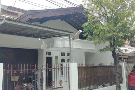 Jual Rumah Strategis, Akses Mudah Ngagel Madya Surabaya Timur