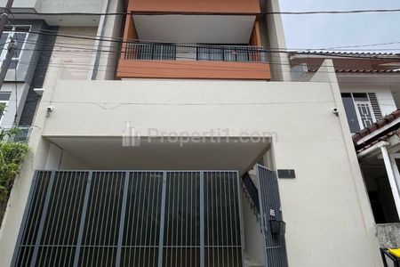 Dijual Rumah Mewah 4 Lantai Desain Arsitektur Premium di Pulomas, Jakarta Timur