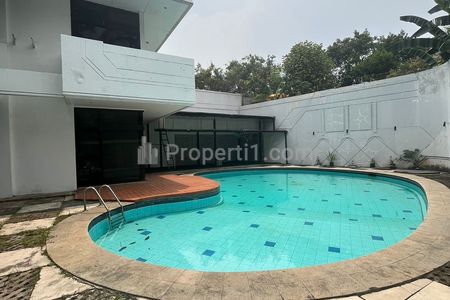 Jual Rumah Mewah di Permata Hijau, Jakarta Selatan - Ada Kolam Renang & Taman