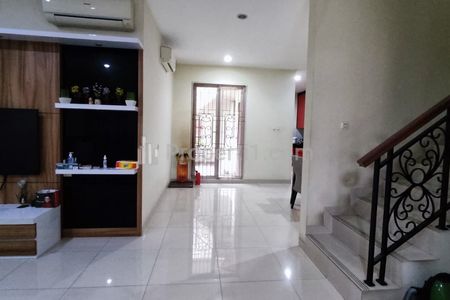 Dijual Cepat Rumah Semi Furnished Terawat Cluster Gading Serpong