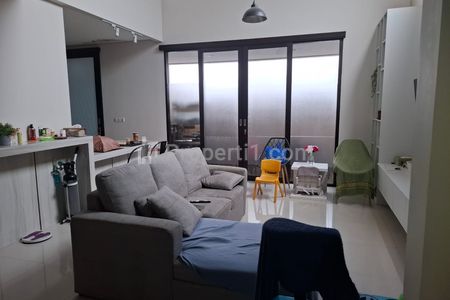 Jual Rumah Komplek di Vila Dago, Benda Baru