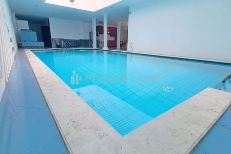 Sewa Rumah Pondok Indah, Jakarta Selatan - Private Pool & Mini Garden