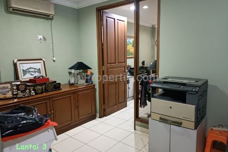 Jual Ruko 3 Lantai Cocok Untuk Kantor atau Gudang di Daan Mogot Grogol Jakarta Barat