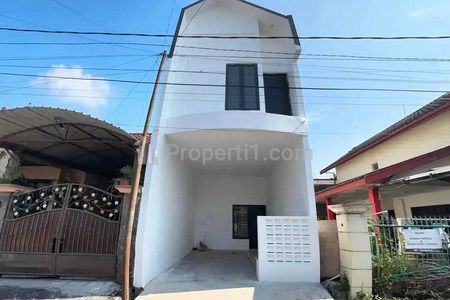 Dijual Rumah 2 Lantai di Jalan Bunga-bunga Dekat Kampus UB Lowokwaru Malang 