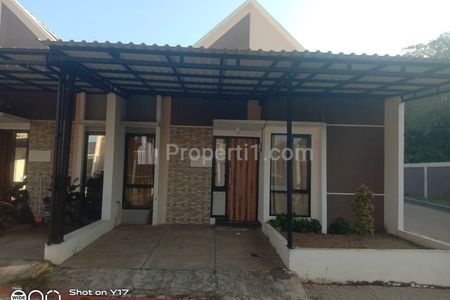 Dijual Rumah Komersil Minimalis Strategis Dekat Stasiun Cisauk, Tangerang
