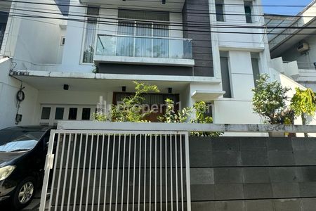 Dijual Rumah Furnished 2lantai Siap Huni Minimalis Modern di Tomang Jakarta Barat