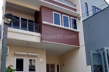 Jual Rumah Modern 3 Lantai – Sunter Agung Barat, Jakarta Utara Nyaman • Fungsional • Siap Huni untuk Keluarga Besar