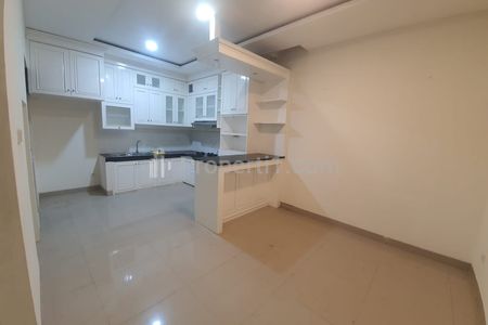 Disewakan Rumah Murah Bagus Cantik Siap Huni Minimalis Modern 2 Lantai di Cluster Shinano Jakarta Garden City Jakarta Timur 