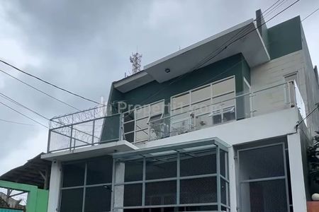 Dijual Rumah Mewah + Kost Aktif – Kebon Jeruk, Jakarta Barat Investasi Hunian & Passive Income dalam Satu Properti
