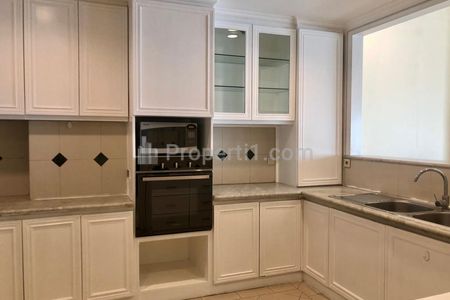 Disewakan Penthouse Kemang Apartment by Pudjiadi Prestige di Jakarta Selatan – 4+1 Kamar Dekat Dengan Fasilitas Perbelanjaan – Direct Owner